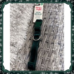 M Petsmart Dark Emerald Green Dog Collar Velvet Velour Holiday Christmas MEDIUM